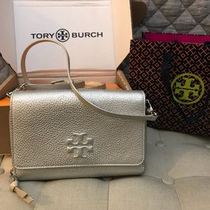 Tory Burch crossbody in silver - removable strap